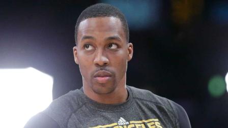 Rockets fans believe Dwight Howard is the missing piece to a championship puzzle (AP photo)