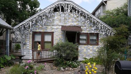 Beer can house