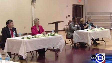 Houston mayoral candidates answer questions at forum