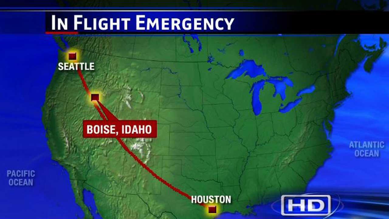 Pilot suffers heart attack on Houston to Seattle flight