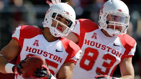 Houston beats Rutgers