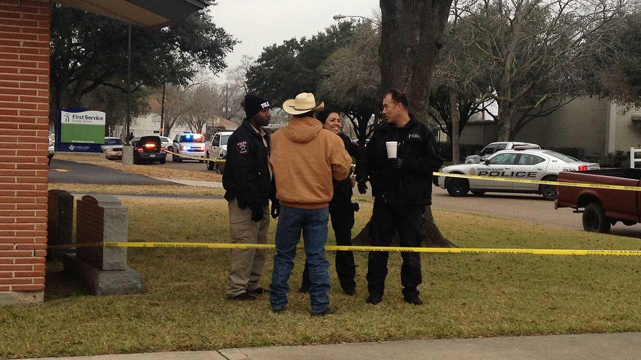 Bank robbery suspect fatally shot in Brookshire by offduty police