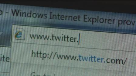 Teen tries to commit suicide over nude photo