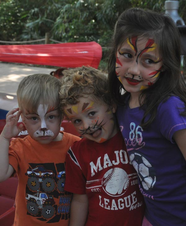 Cast members from CATS visit the big cat...