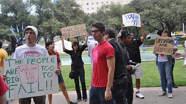 Houston protesters join the Occupy movement to...