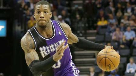 Sacramento Kings forward Thomas Robinson plays during the first half of an NBA basketball game against the Memphis Grizzlies in Memphis, Tenn., Tuesday, Feb. 12, 2013. (AP Photo/Danny Johnston)