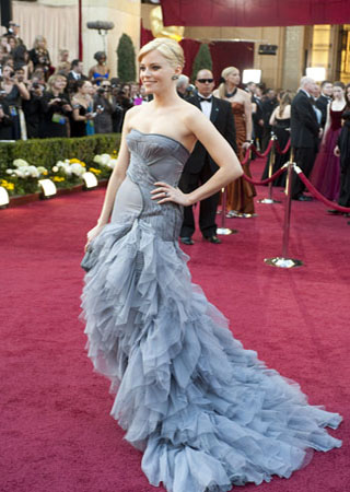 Elizabeth Banks on the red carpet, 2010.