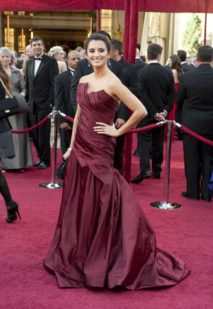 Penelope Cruz on the red carpet, 2010.