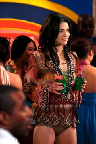 <div class="meta image-caption"><div class="origin-logo origin-image "><span></span></div><span class="caption-text">&#39;Gossip Girl&#39; star Jessica Szohr told People magazine in 2009 that she spent a few of her days following the Blueprint Cleanse. For 2 &frac12; days, Szohr drank raw juices that totaled to 1,200 calories a day. &#40;Pictured: Jessica Szohr in a scene from &#39;Gossip Girl.&#39;&#41;  (17th Street Productions)</span></div>