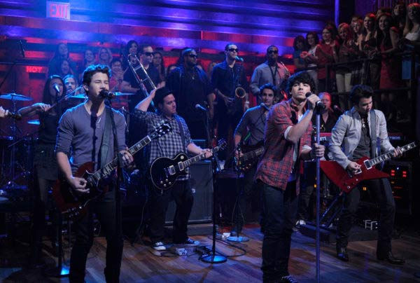 Jonas Brothers appear on a July 16, 2009 episode...