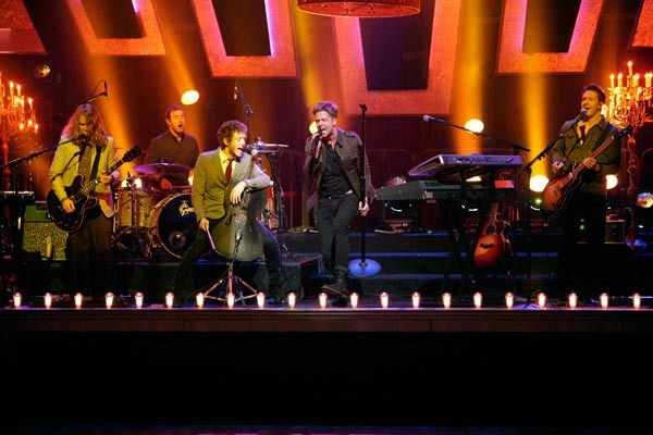OneRepublic performed their hit 'All the Right...
