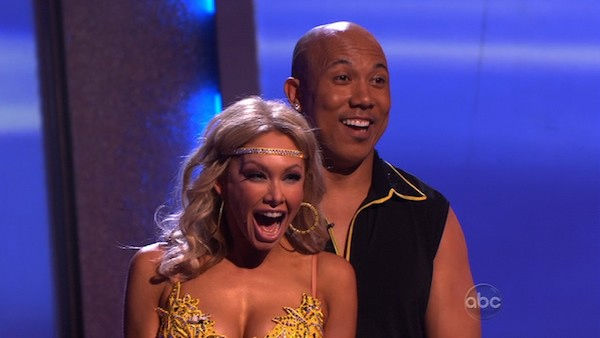 Hines Ward and his partner Kym Johnson react to...