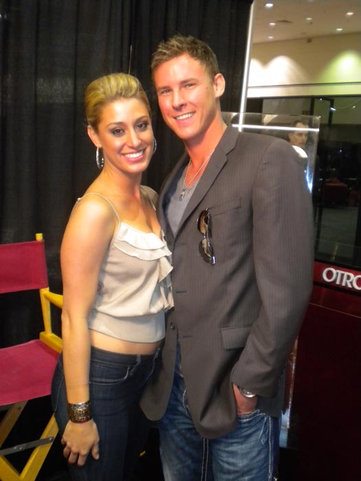 Vienna Girardi from 'The Bachelor' stops by to...