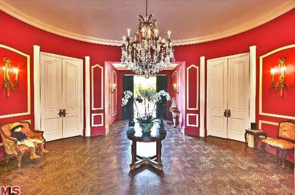 A view of Zsa Zsa Gabor's 4-bedroom, 5.5...