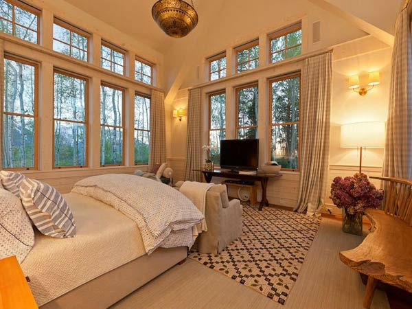 A guest bedroom in Jerry Seinfeld's mansion in...