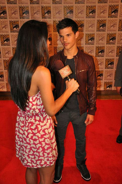 OnTheRedCarpet.com co-host Rachel Smith...
