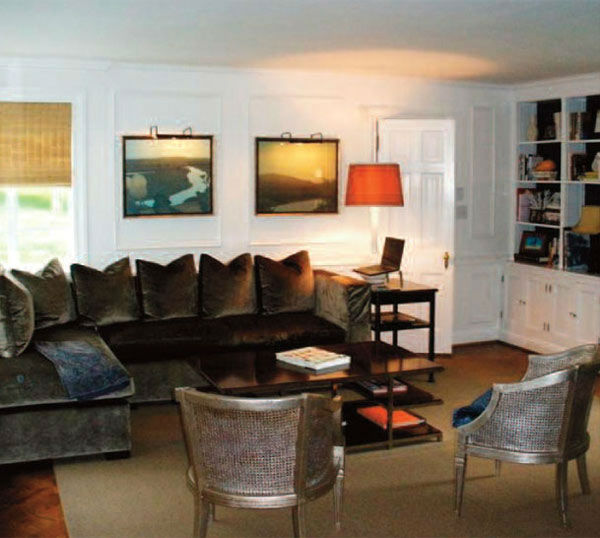 The sitting room in Taylor Swift's four-bedroom,...