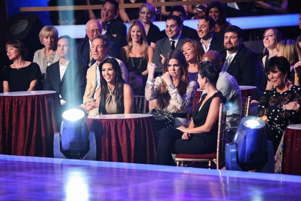 The Kardashian family cheers on 'Keeping Up With...