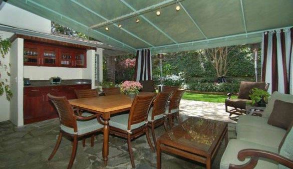 The patio dining room at 'Gossip Girl' actress...