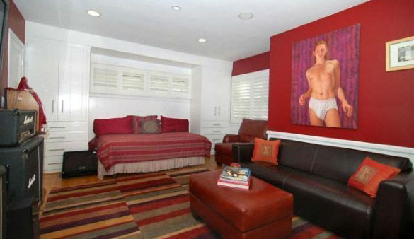 The living room at 'Gossip Girl' actress...