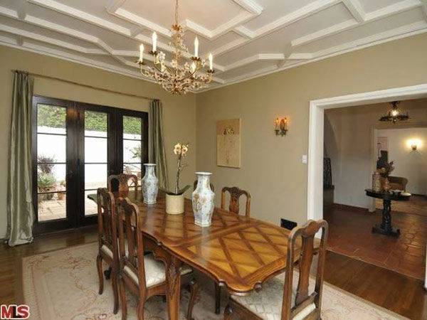 The dining room in Frances Bean Cobain's 3,350...