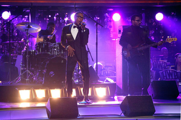 Singer Raphael Saadiq sang an original version...