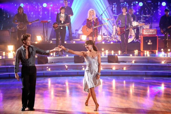 The Band Perry performed live on 'Dancing With...