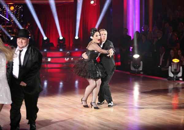 Talk show host and actress Ricki Lake and her...