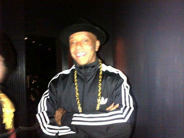 'My Holloween costume. Guess what it is,'...