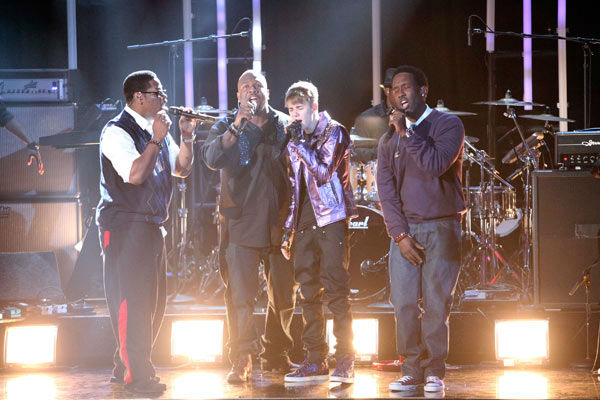 Justin Bieber was joined by Boyz II Men for a...