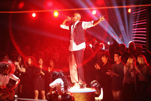 Miami-based rapper Flo Rida also hit the stage...