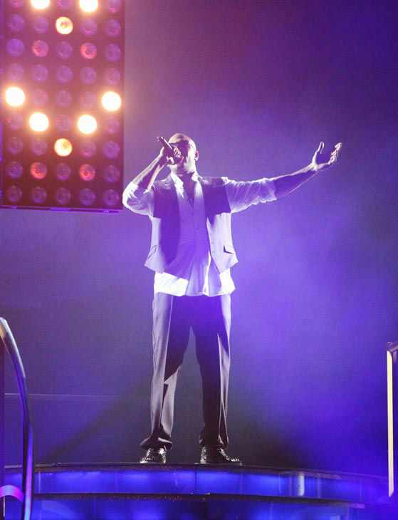 Miami-based rapper Flo Rida also hit the stage...