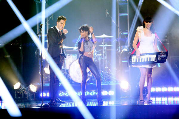 Cobra Starship also hit the stage for a...