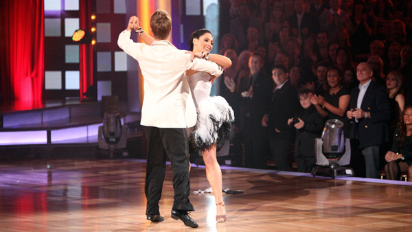 Talk show host and actress Ricki Lake and her...