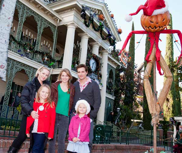 Jennie Garth and then-husband Peter Facinelli...