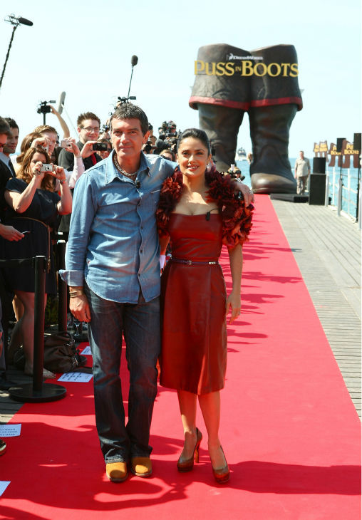 Actor Antonio Banderas (L) and actress Salma...
