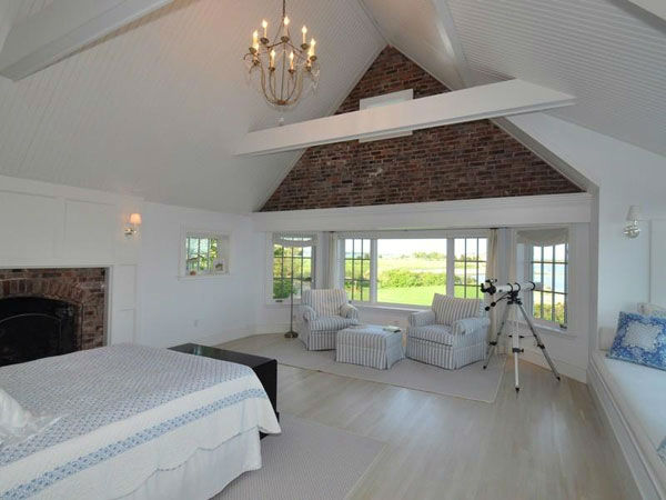 Katharine Hepburn's former Connecticut home sits...