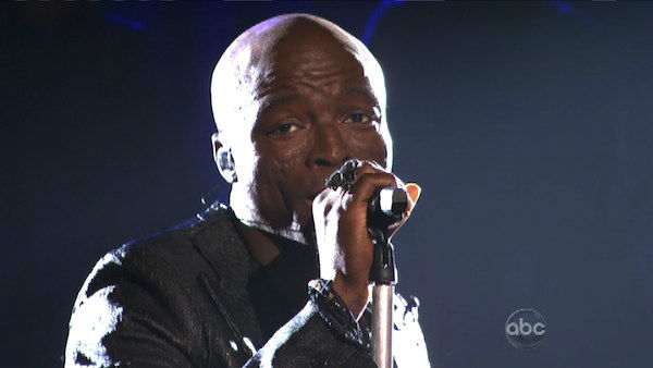 Seal returned to the ballroom to perform 'Lean On Me' from his latest album 'Soul 2' on 'Dancing With The Stars: The Results Show' on Tuesday, April 3, 2012. His performance was accompanied by four members of the Troupe.