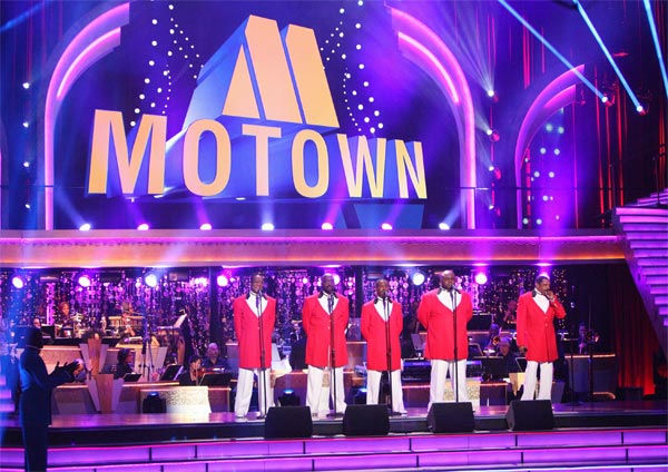 The Temptations performed on week 6 of 'Dancing...