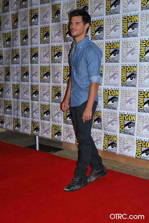 'Twilight' actor Taylor Lautner appears in a...