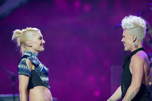 September 21, 2012 &ndash; Gwen Stefani of No Doubt and P!nk perform onstage during the 2012 iHeartRadio Music Festival at MGM Grand Garden Arena in Las Vegas, Nevada.