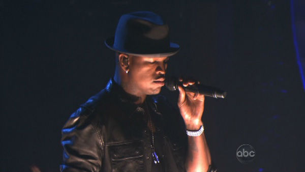 Ne-Yo performed his current hit single, 'Let Me...