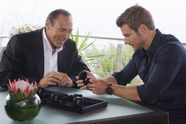 Brad Womack admires a Neil Lane engagement ring...