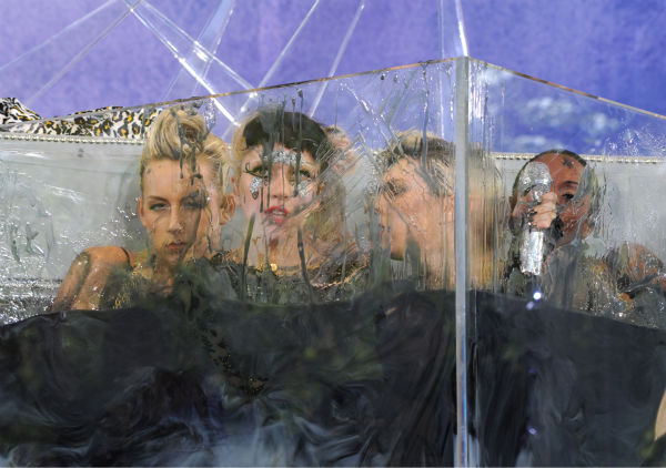 Lady Gaga performs live in Central Park to kick...