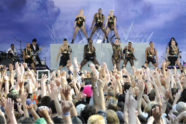 Lady Gaga performs live in Central Park to kick...
