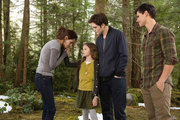 Kristen Stewart, Mackenzie Foy, Robert Pattinson...