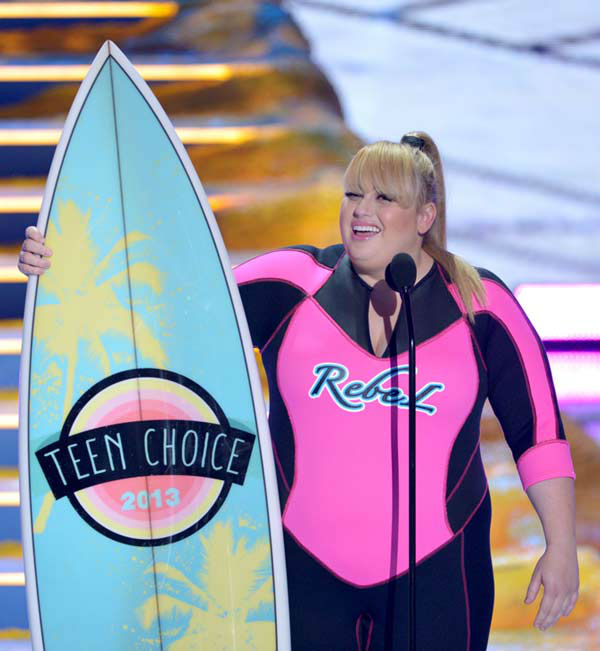 Rebel Wilson accepts the award for choice movie...