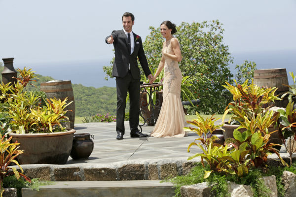 Chris Siegfried proposes to Desiree Hartsock on...