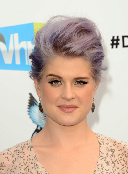 Kelly Osbourne arrives at the 2012 Do Something!...