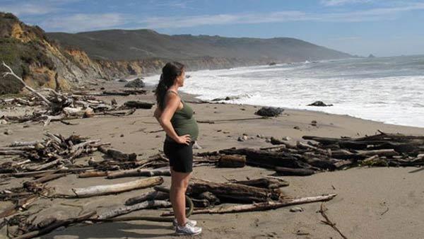 Alanis Morissette appears in a 2010 photo posted on her website. - Provided courtesy of alanis.com Alanis Morissette appears in a 2010 photo posted on her website. - Provided courtesy of alanis.com